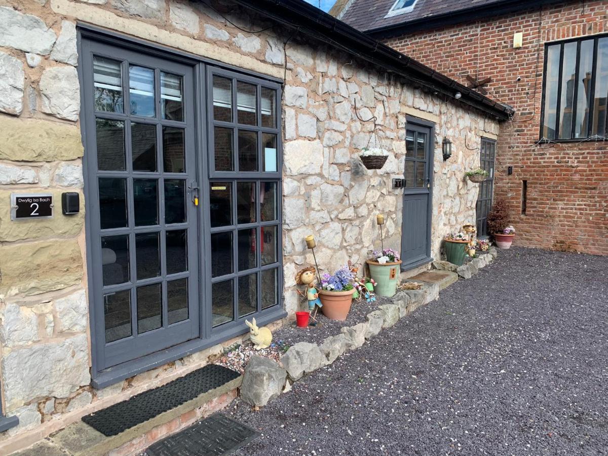 Dwylig Isa Holiday Cottages Rhuddlan Exterior photo